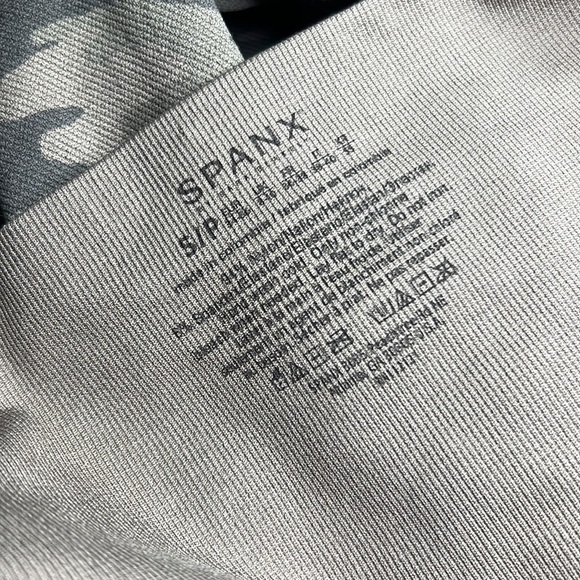 SPANX Look at Me Now Seamless Green Camo Cropped Leggings S - Picture 7 of 11